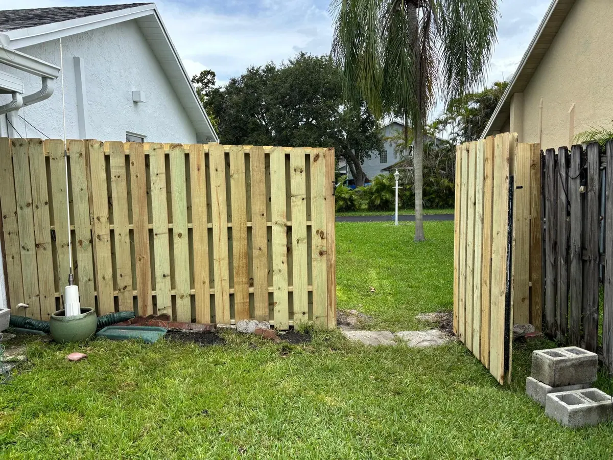 Wood Fence Installation Fence Gate Carpentry by JC General Painting in South Florida